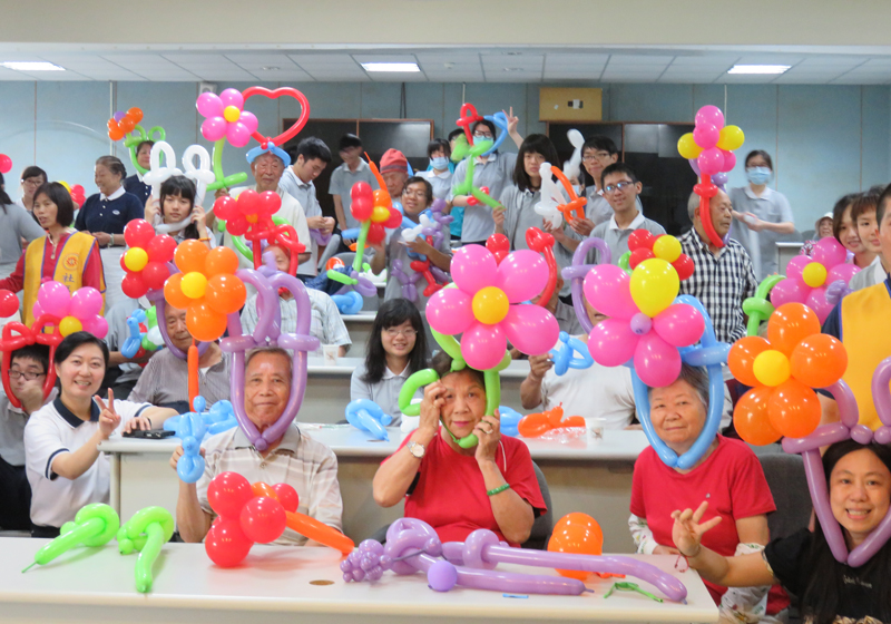花蓮市樂齡學習-氣球魔法DIY