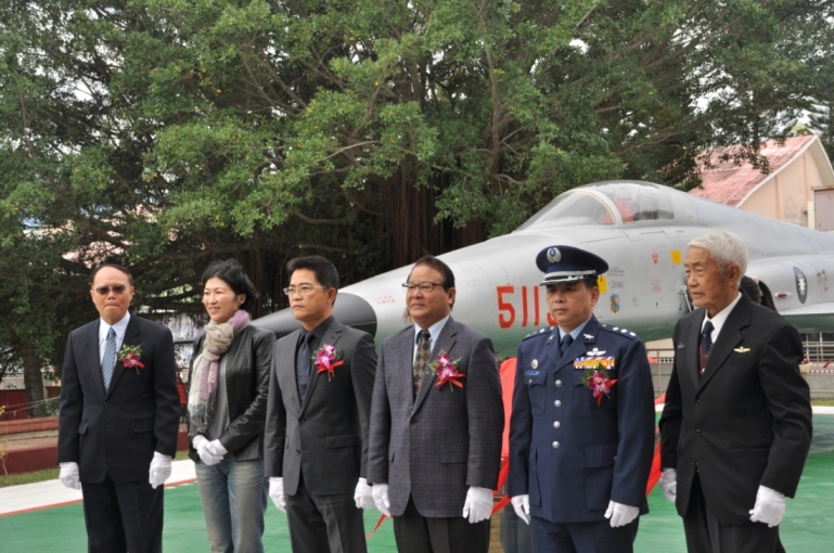 104.01.16 馬蘭榮家F-5E戰機陳展揭牌