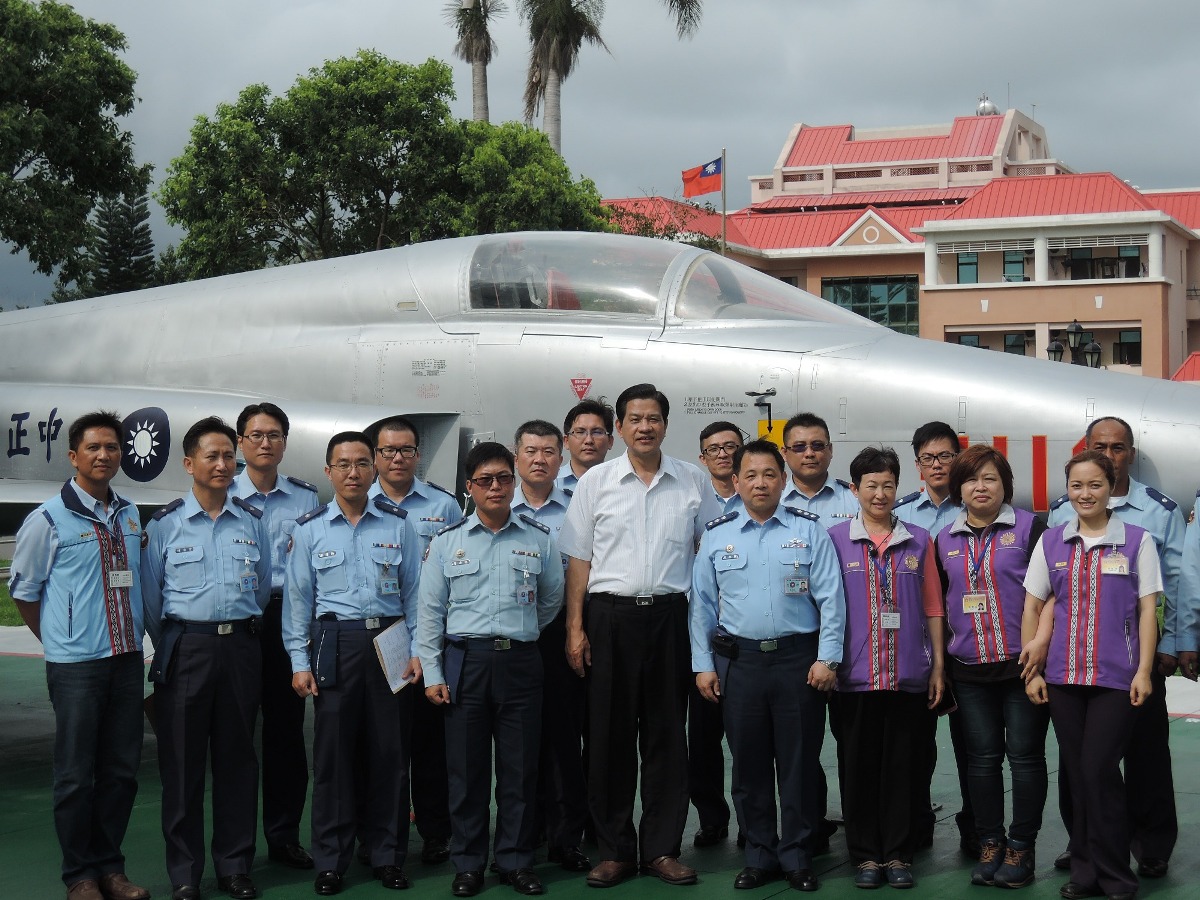 104.03.31 空軍737聯隊軍官團參訪馬蘭榮家