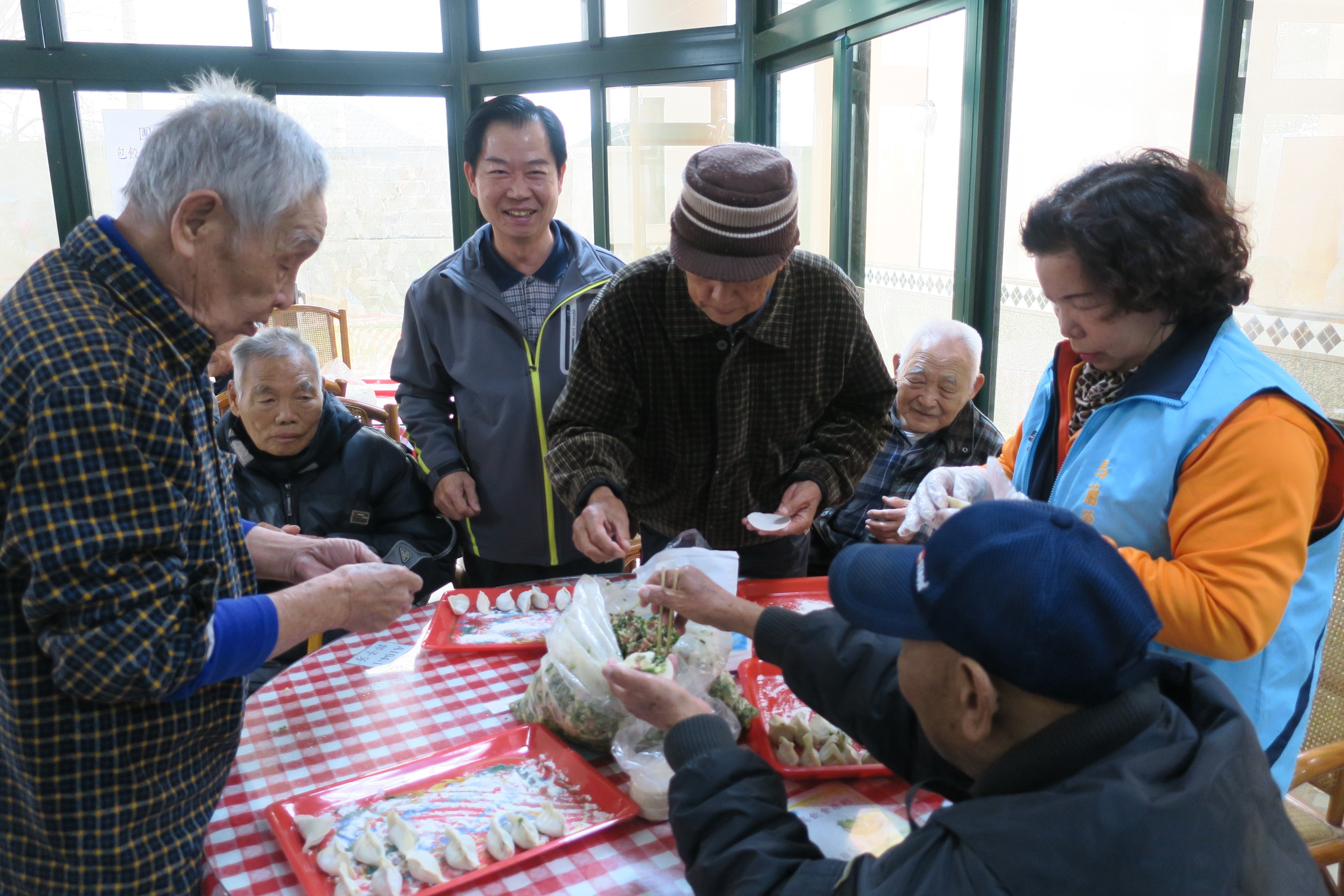 106.02.09 歡慶元宵包水餃活動