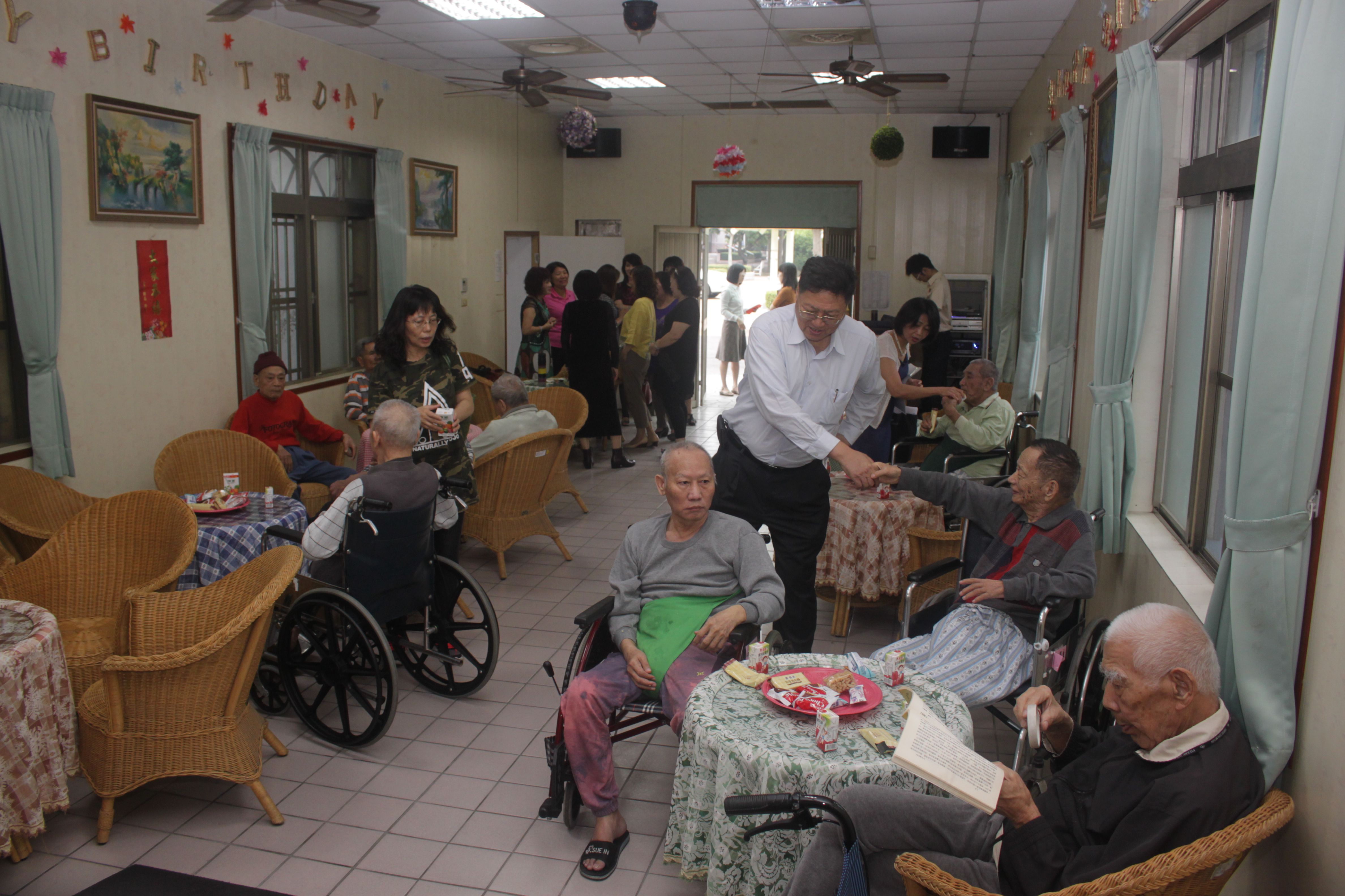 106年4月26日 4月份慶生同樂會