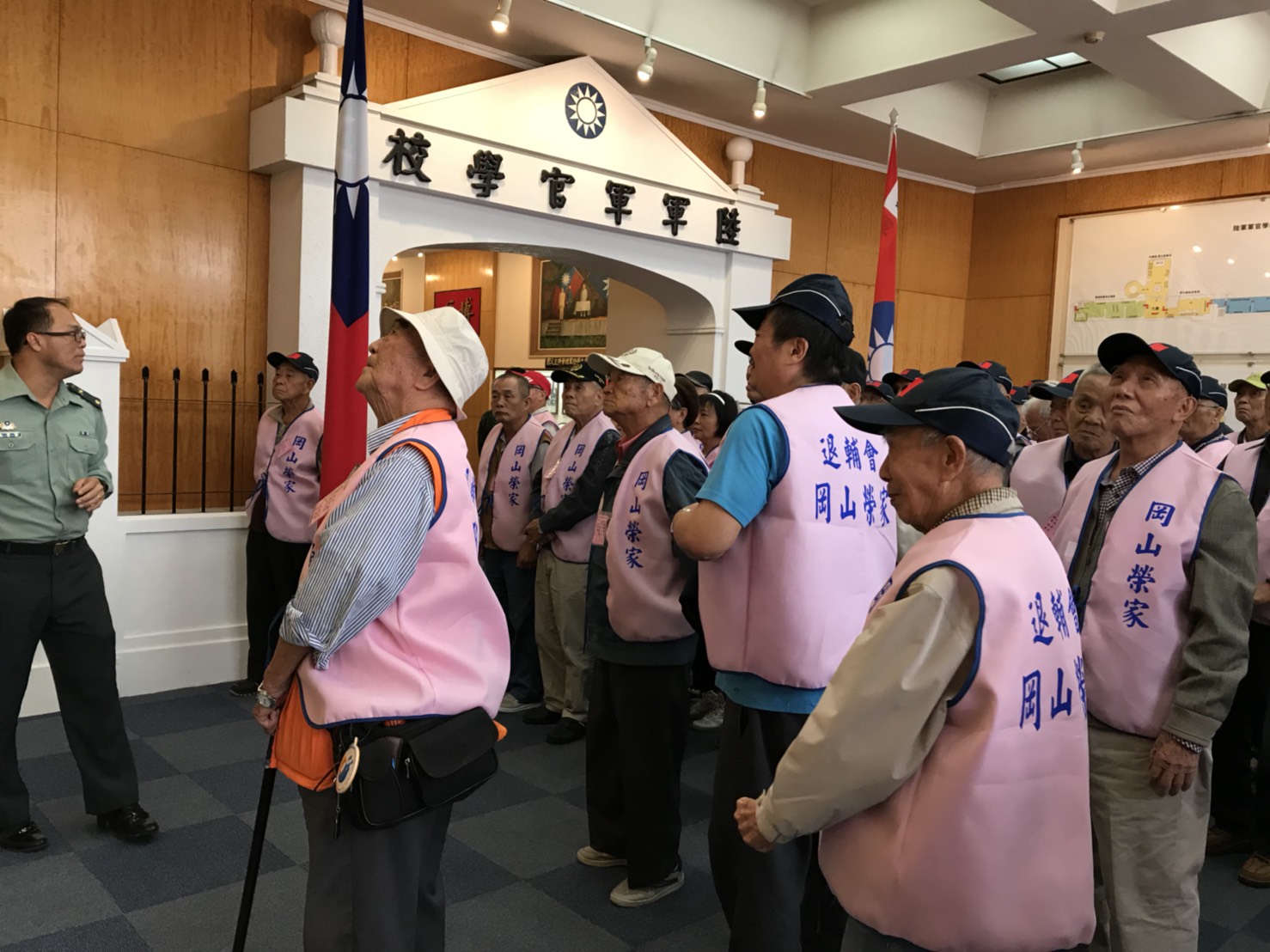 參訪陸軍官校懷舊之旅~榮民回想年少當時