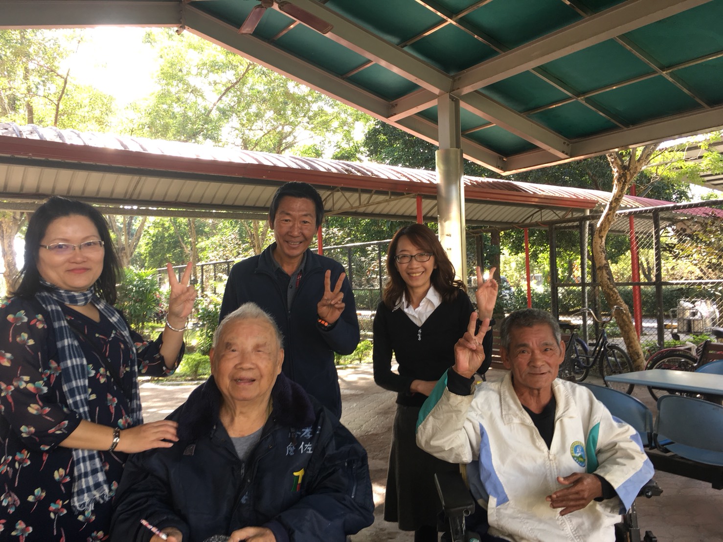 107年01月22日 住民家屬與榮家良好互動 讓伯伯安心在榮家 <忠孝堂照護花絮>