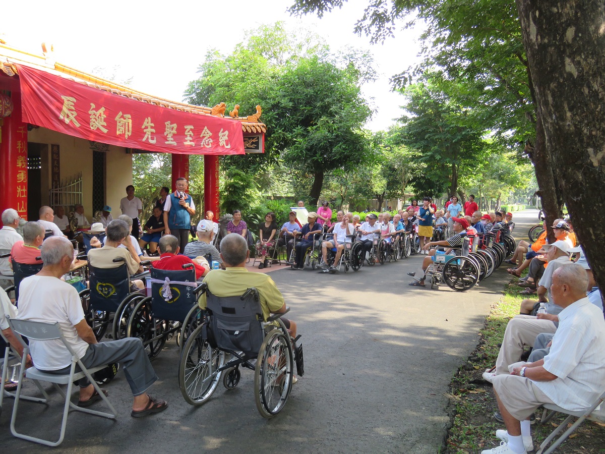 107年09月28日屏東榮家文武廟舉行「孔子聖誕日」追思祭典