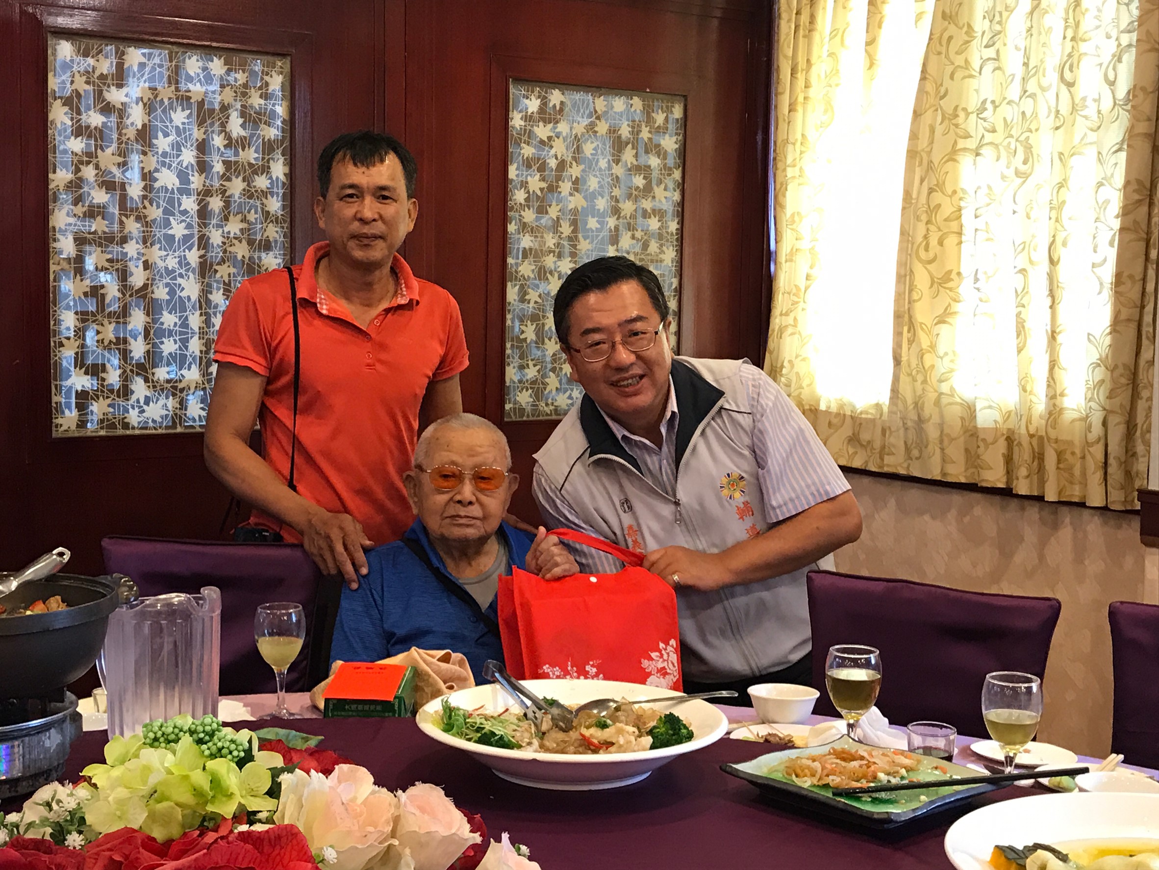 嘉義榮服處與水上鄉108歲徐宏烈榮民長輩歡度春的饗宴