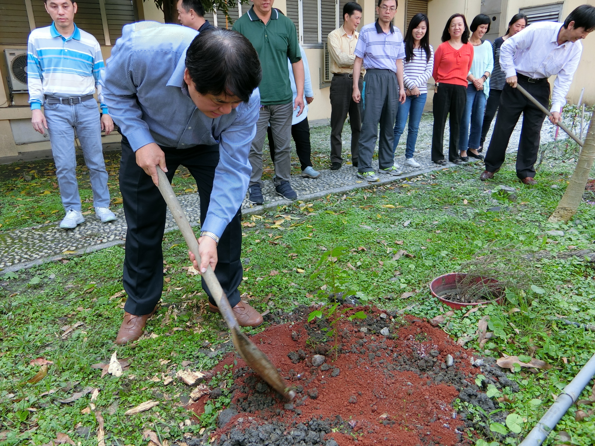 宜蘭縣榮民服務處植樹綠化環境