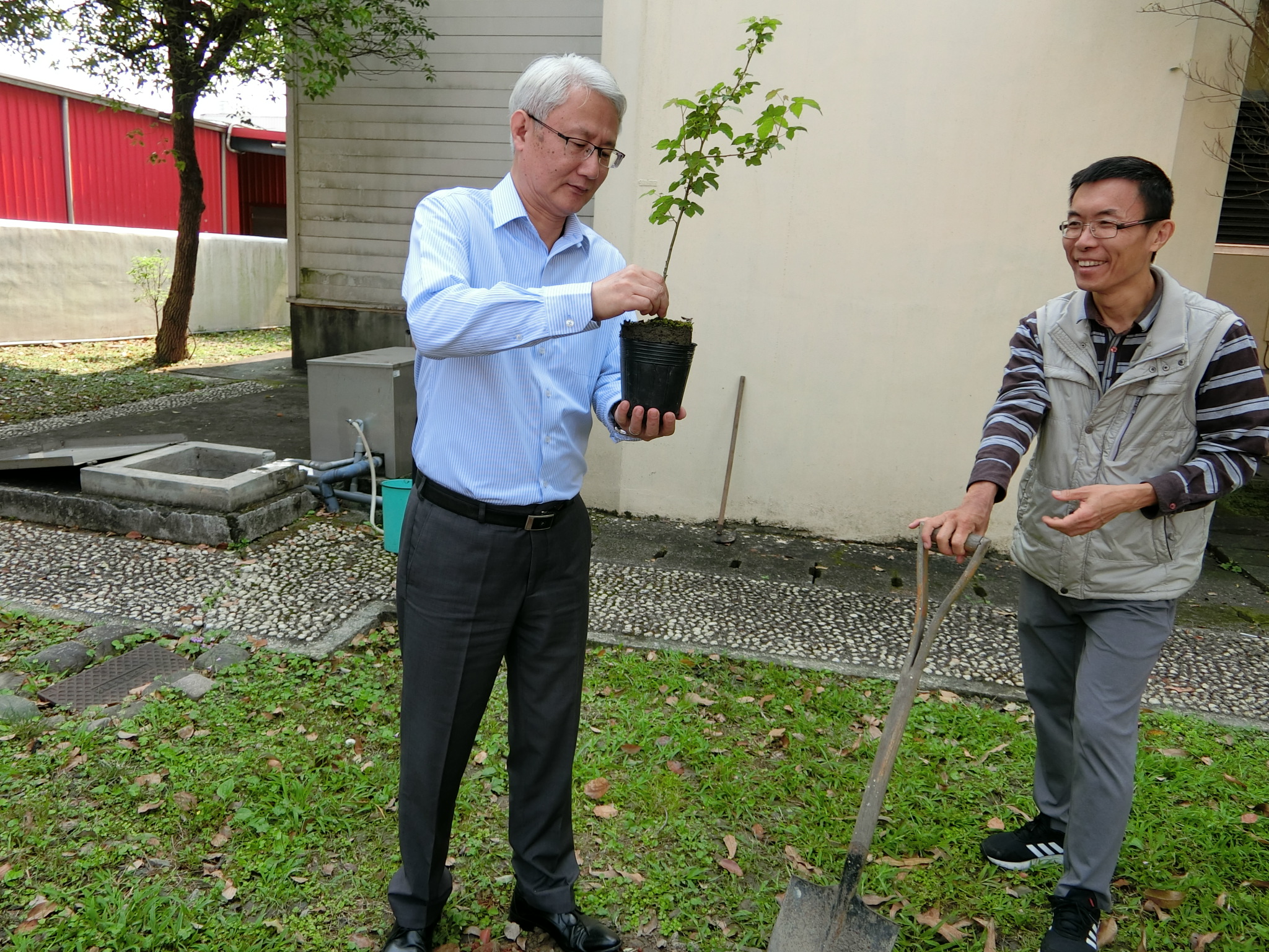 宜蘭縣榮民服務處植樹綠化環境