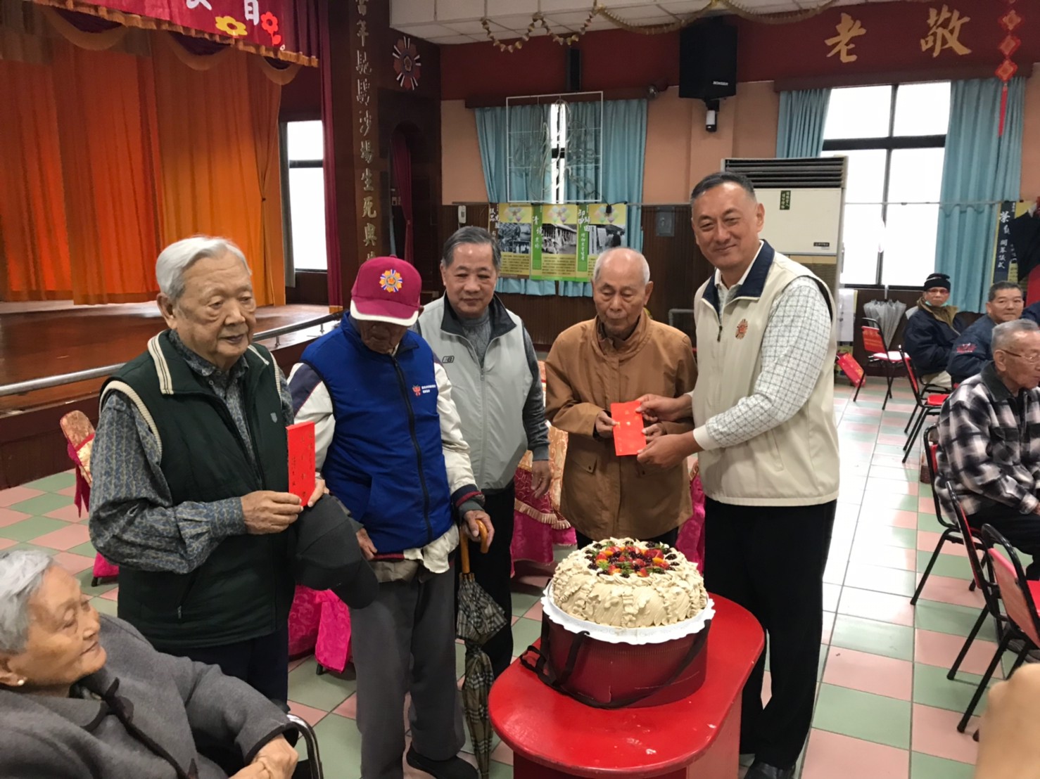 108年3月8日 三月份慶生餐會