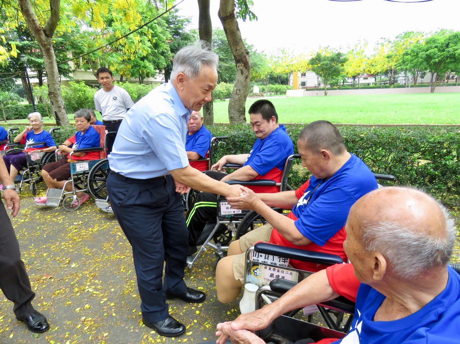 108年5月28日呂副主委蒞屏東榮家視導暨頒發端午節加菜金