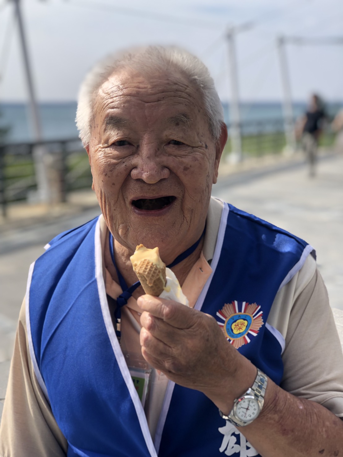 高雄榮家歡度榮民節  榮家長輩海生館快活行