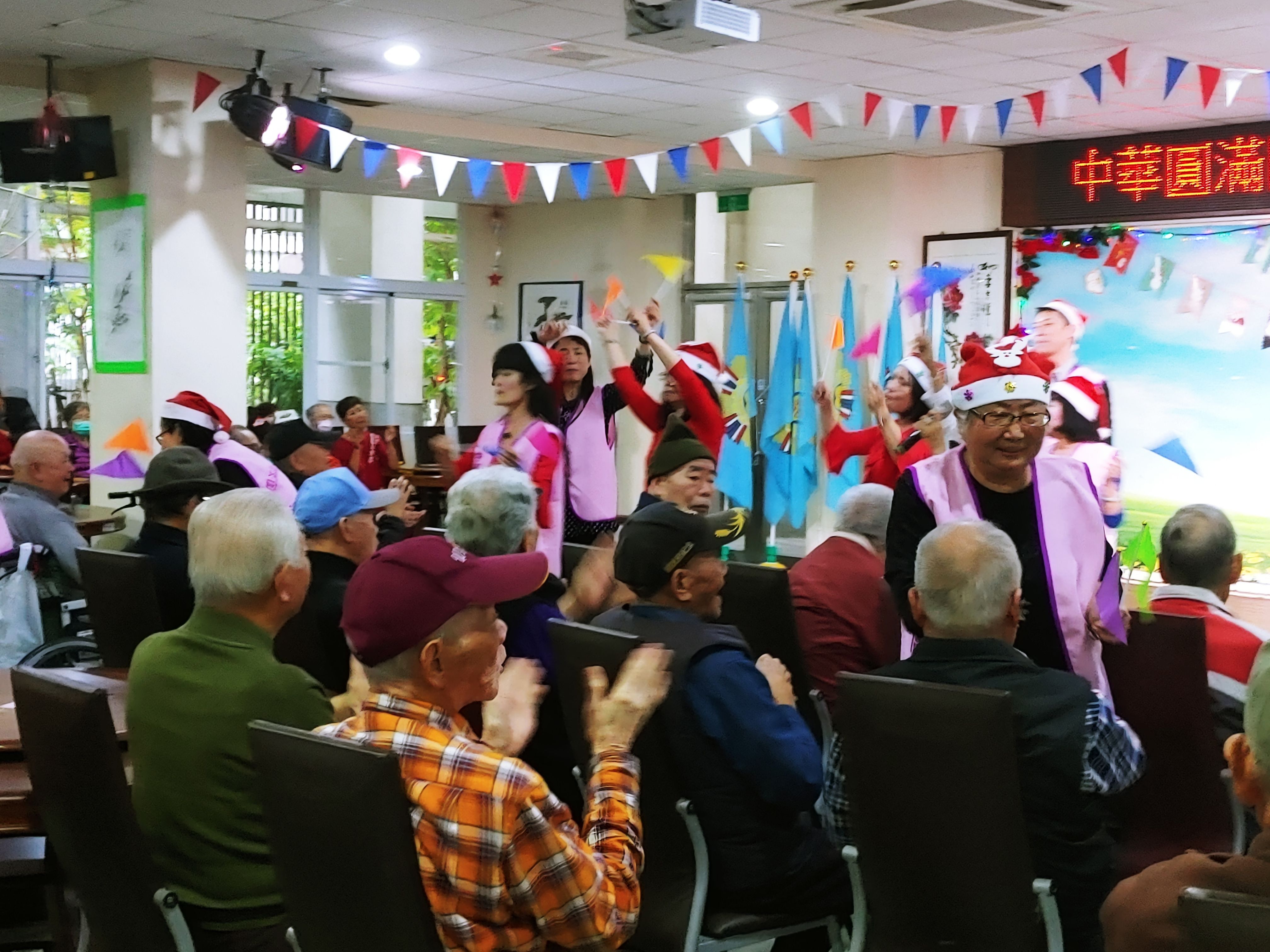 中華圓滿同心慈善協會聖誕關懷表演16