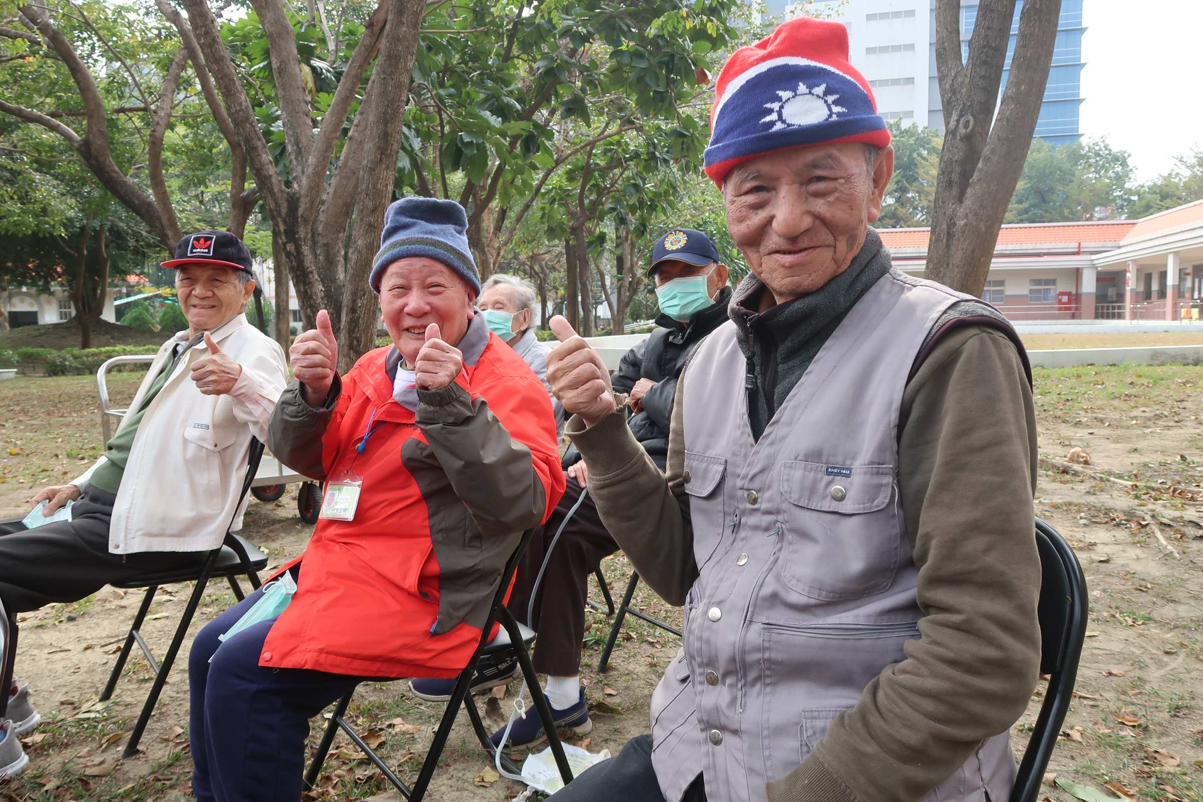 109年2月18日歡唱好歌喉 戶外卡拉OK讚