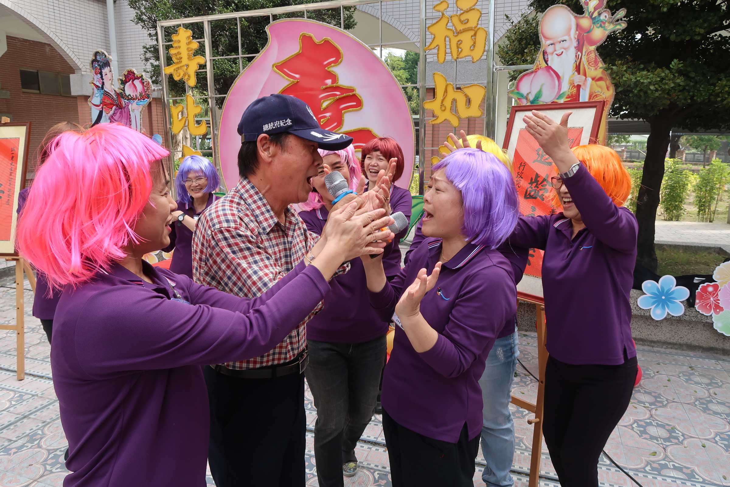 邱爺爺嵩壽遐齡 住民齊祝賀