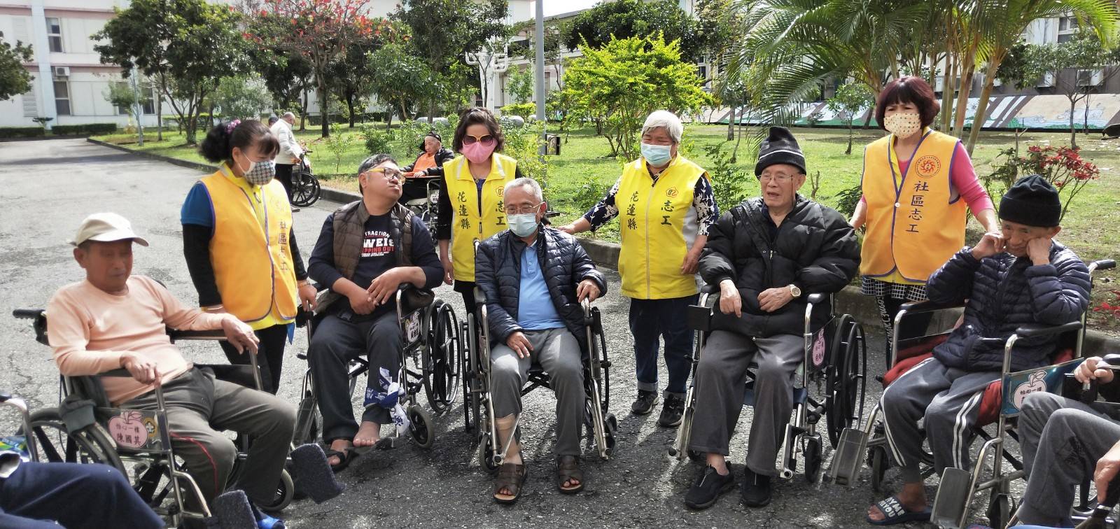 本處榮欣志工-陪伴榮家住民健康動一動