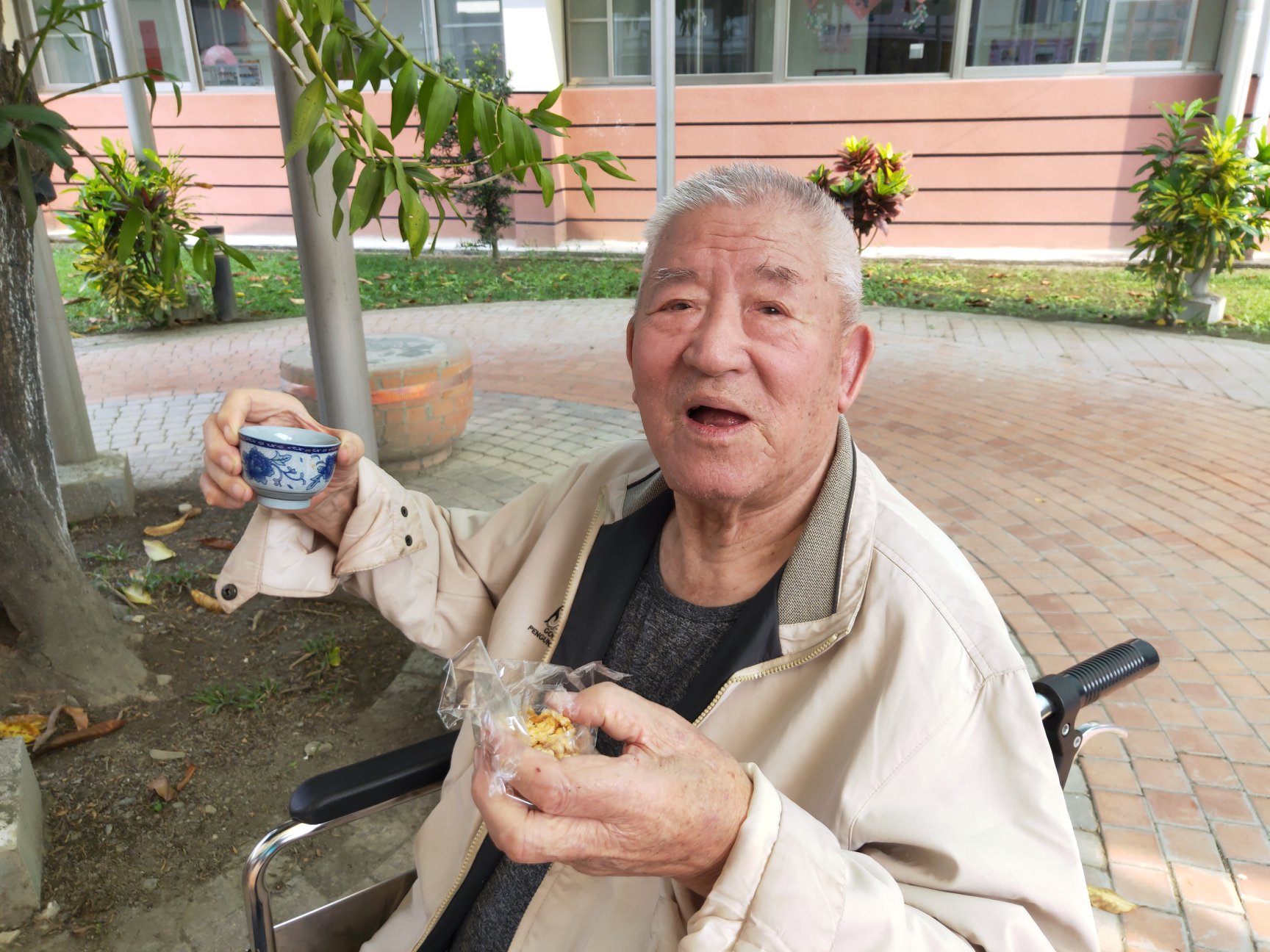 109年4月10日屏東榮家信義堂泡茶同樂