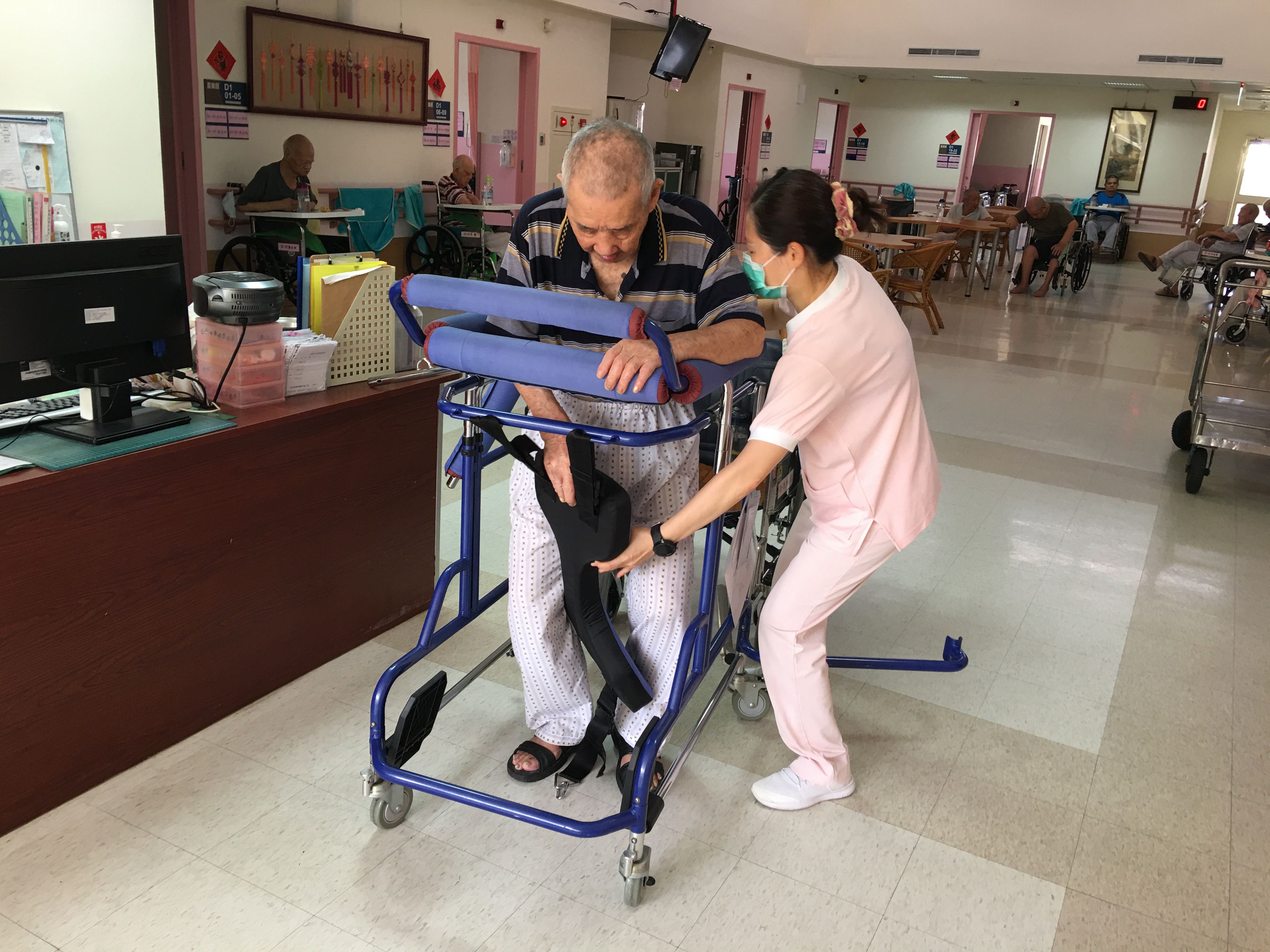 109年5月7日學步車訓練