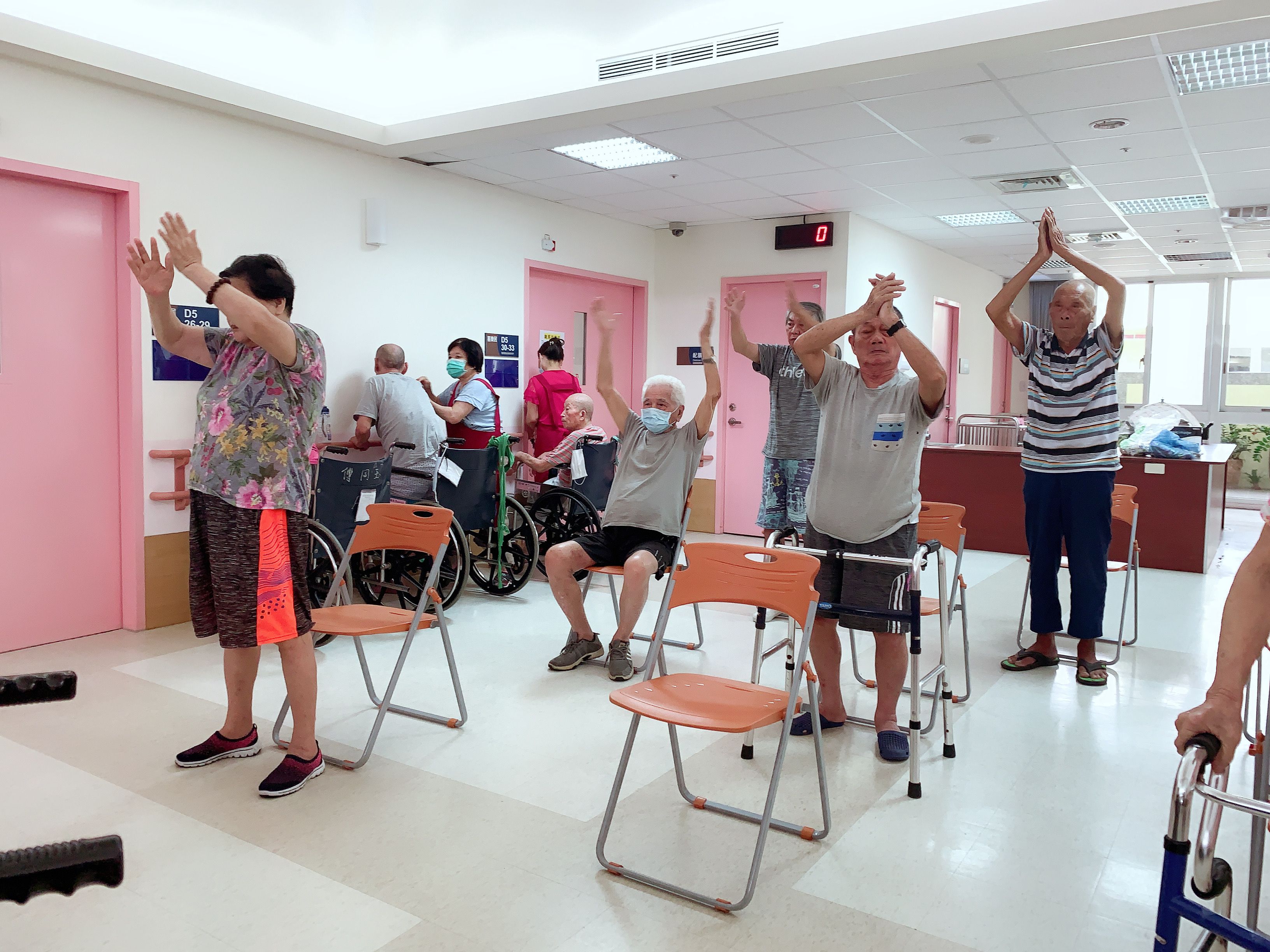 109年9月3日坐站訓練