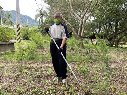 三峽榮家百歲人瑞曹玉昌　拈花惹草自娛娛人