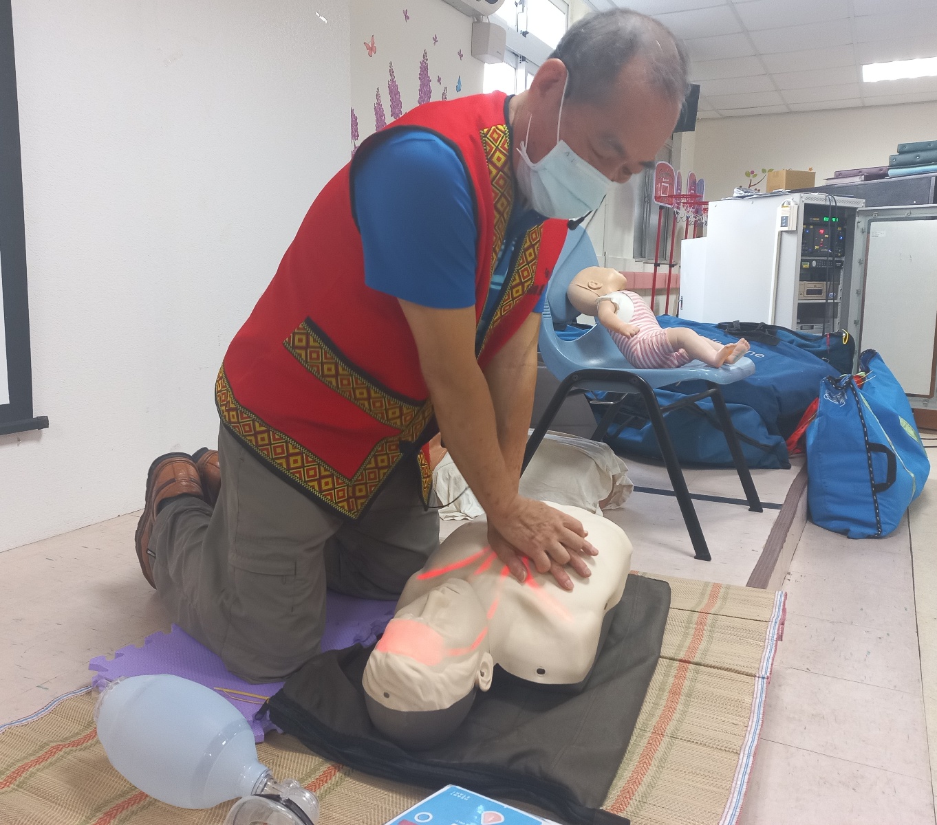 110.09.08 馬蘭榮家CPR訓練，閃亮安妮當助教