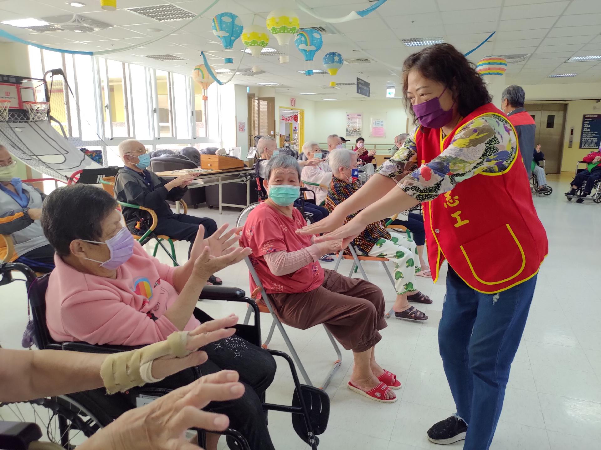 110年11月30日榮欣志工團康活動