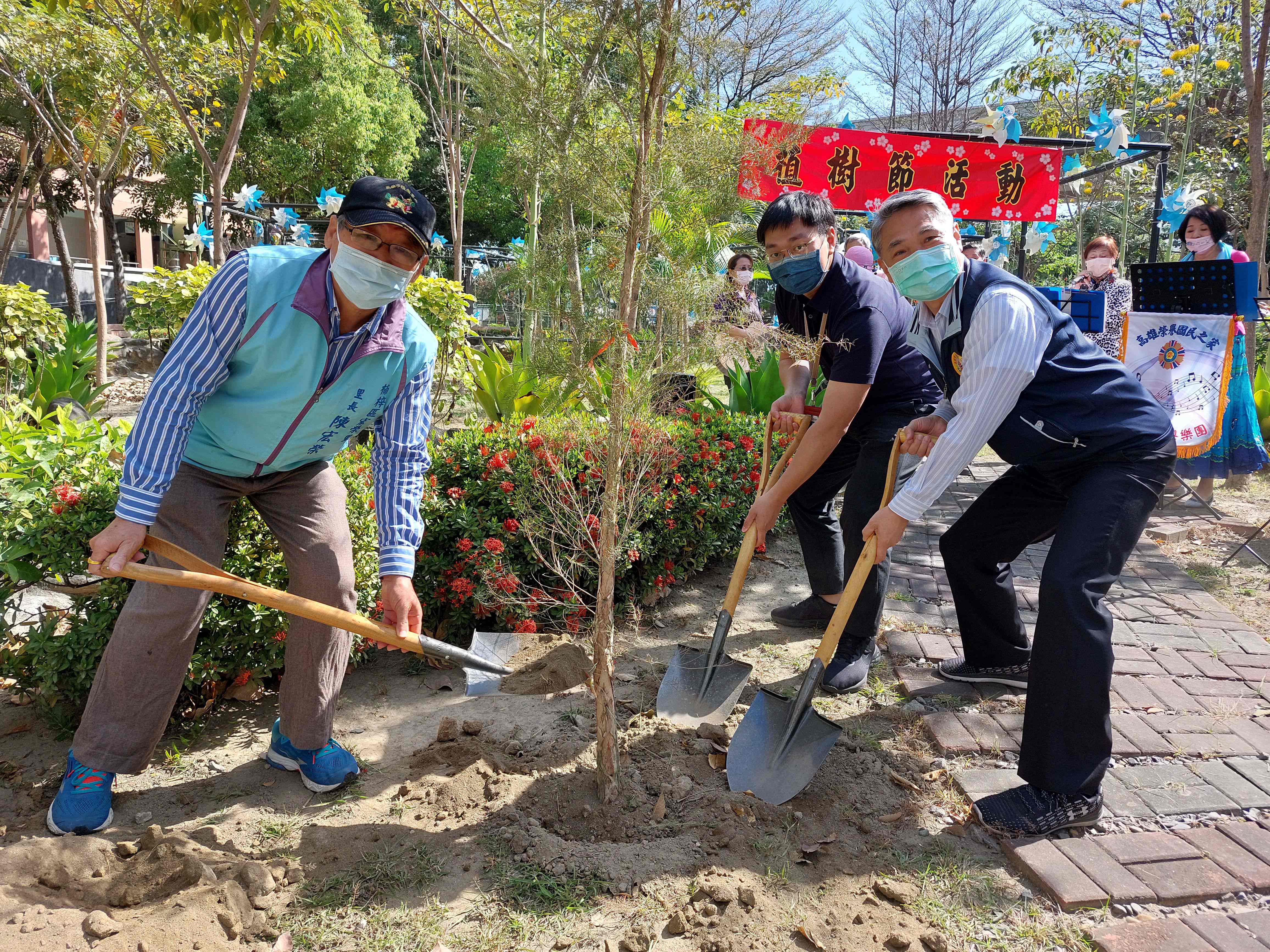 打造南臺灣最美麗的家園〜高雄榮家植樹節活動