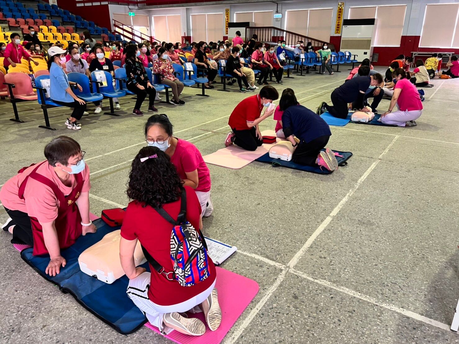 桃園榮家CPR+AED訓練課程