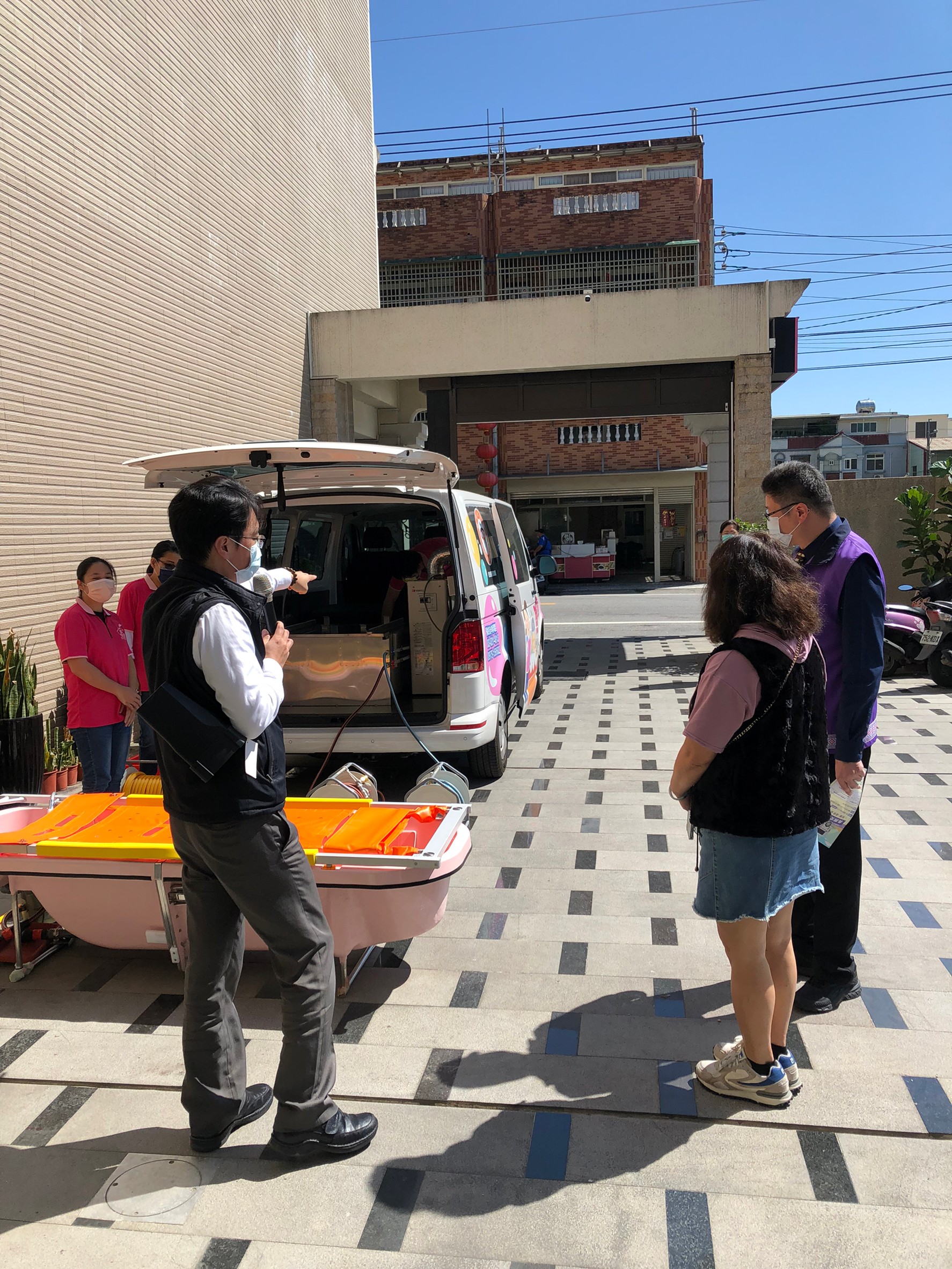 花蓮榮服處為完善長照知能參訪富爾捷居家護理所