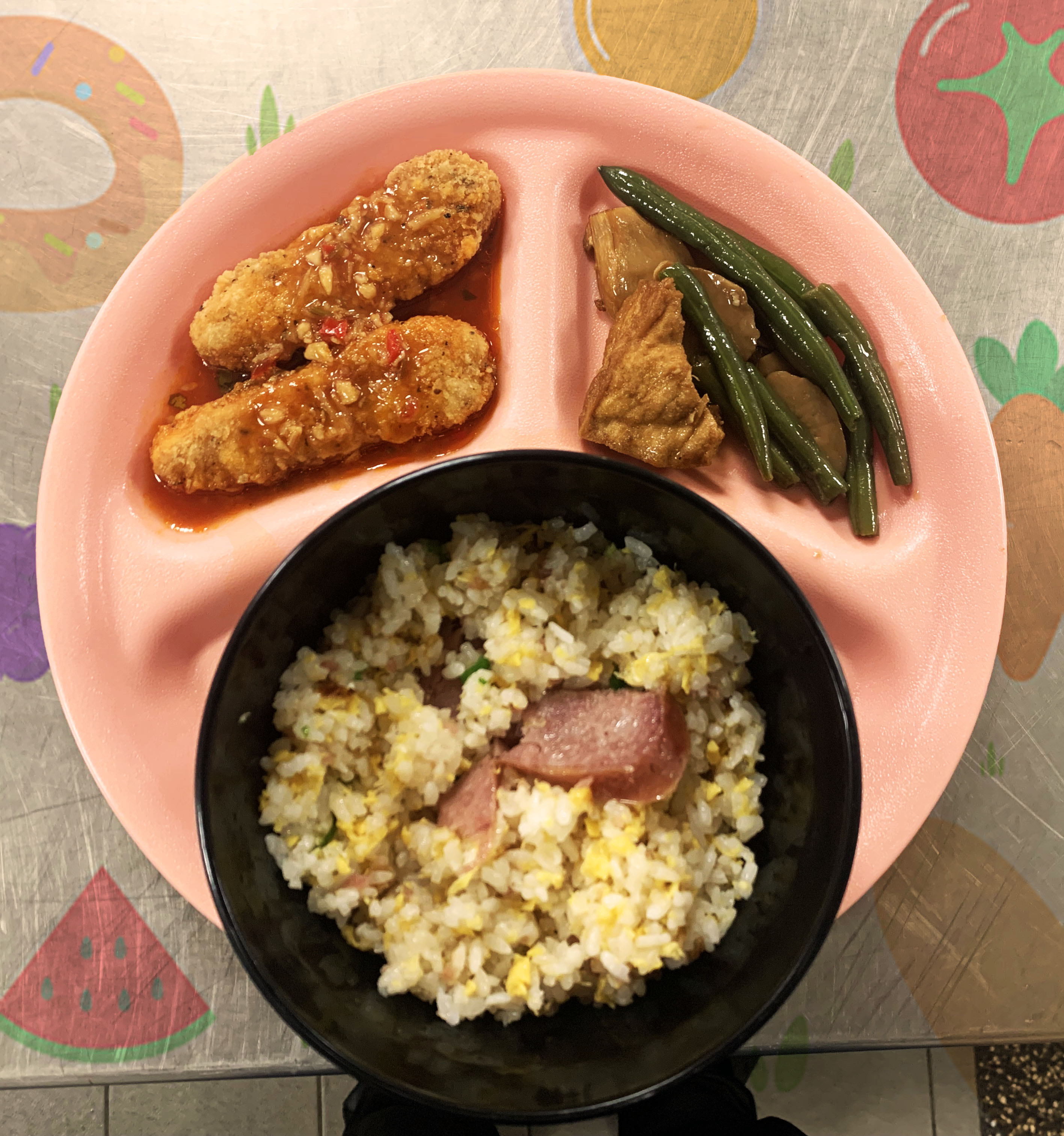 雲林榮家餐點特色--快樂餐、特色餐點