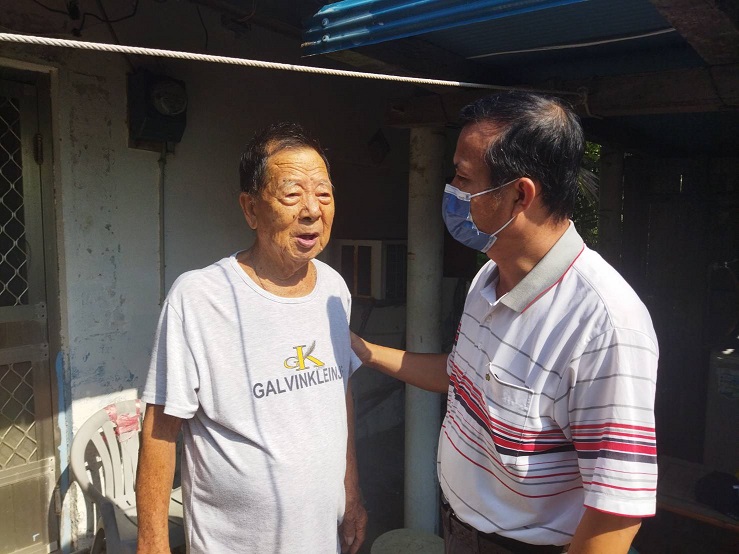 協助98歲老榮民找個家，王雲超樂呵呵入新厝