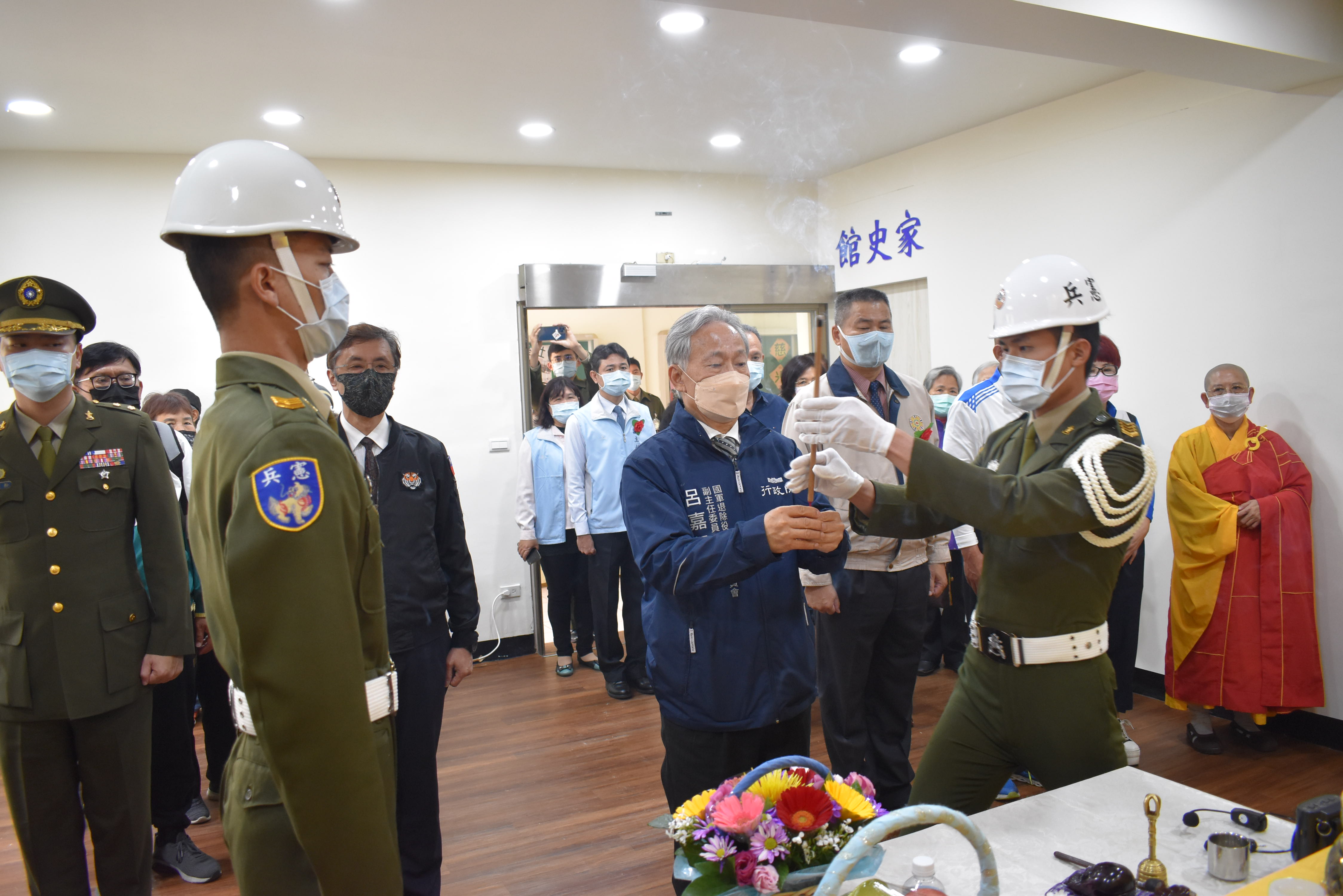 輔導會副主任委員呂嘉凱主持中彰榮家歷年亡故榮民靈位出火入祠安座法會