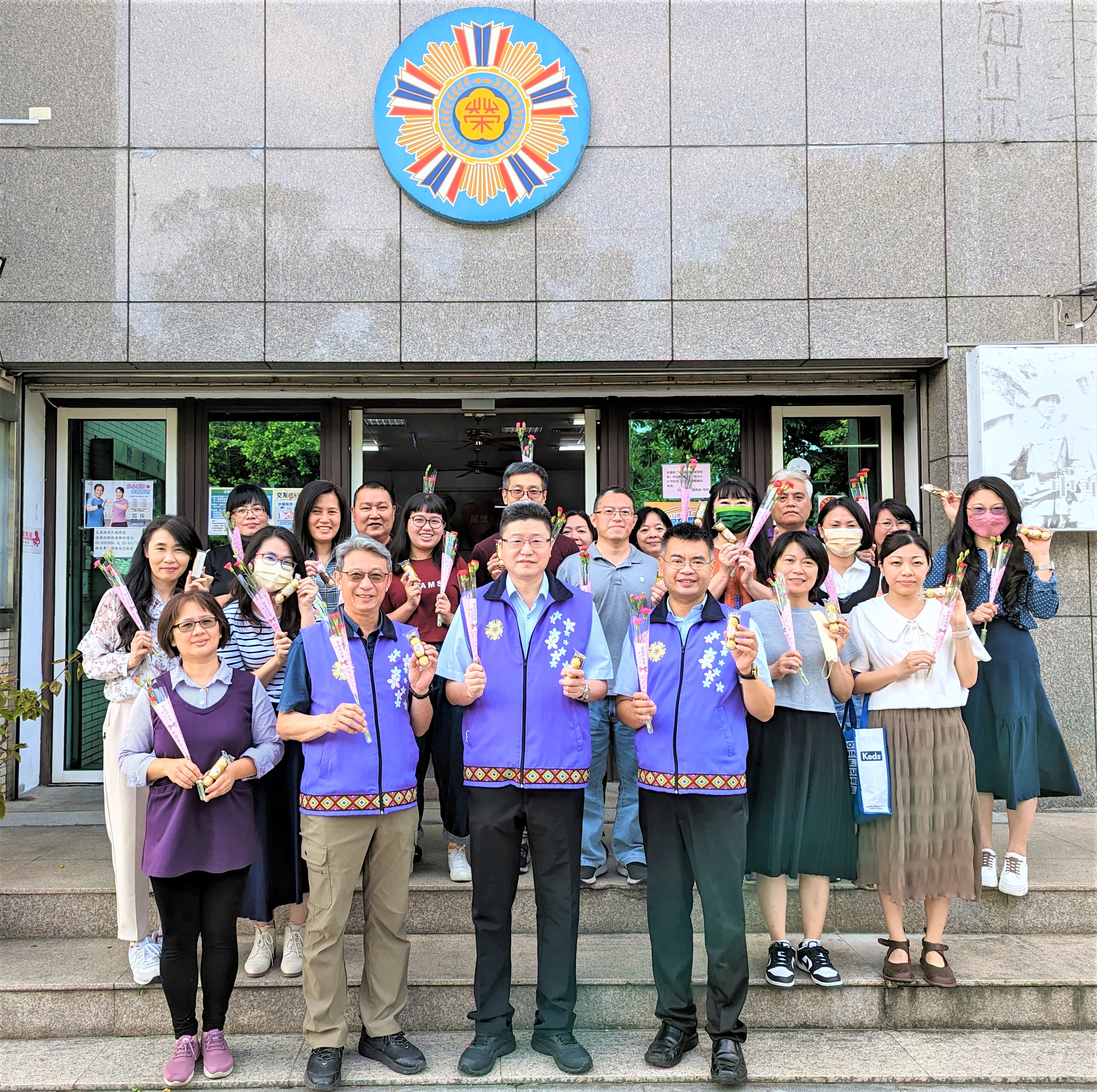 花蓮縣榮民服務處-馨香傳愛暨母親節義剪活動