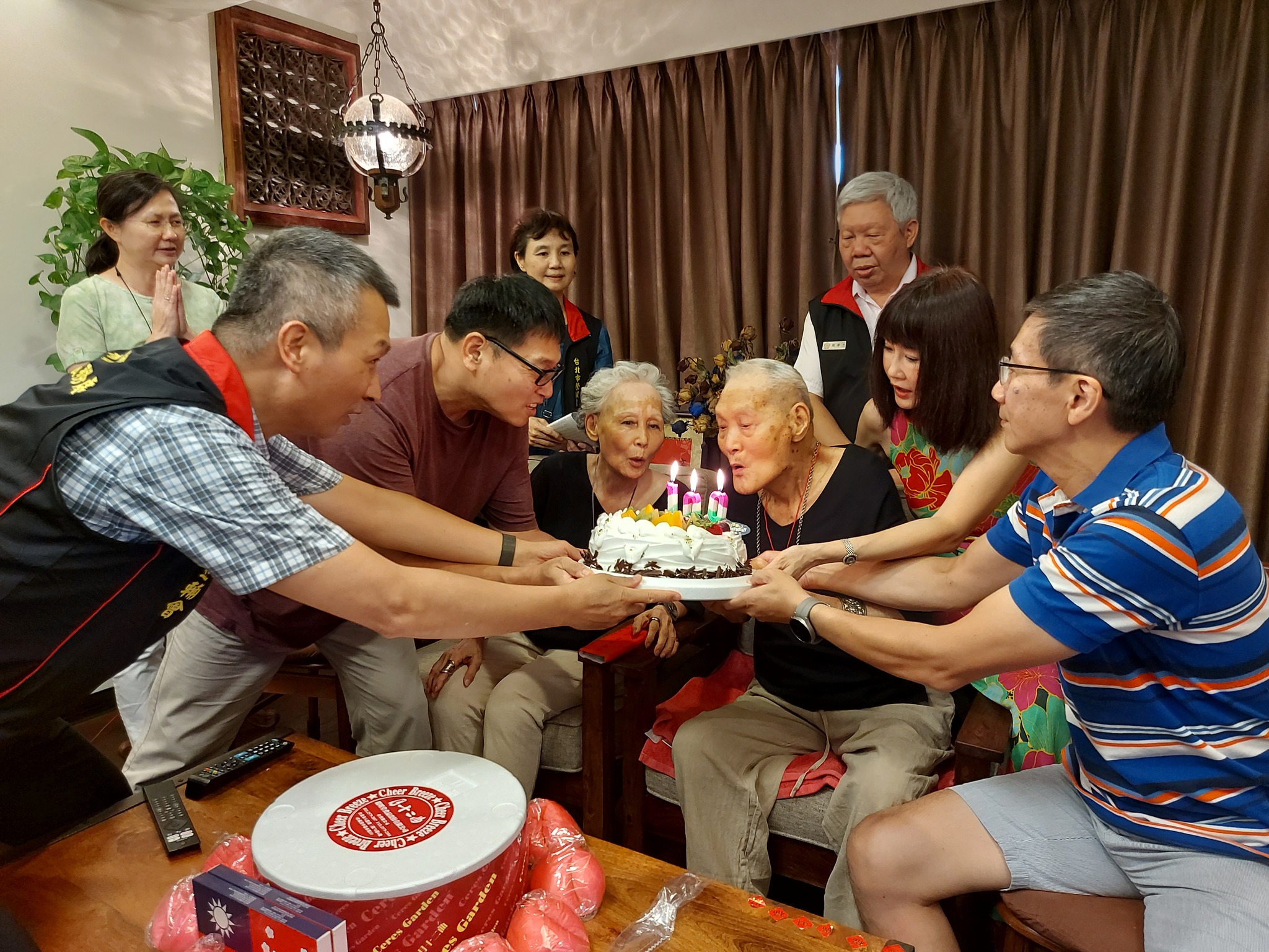 【臺北市榮民服務處為榮民人瑞慶生祝賀壽誕🎂】