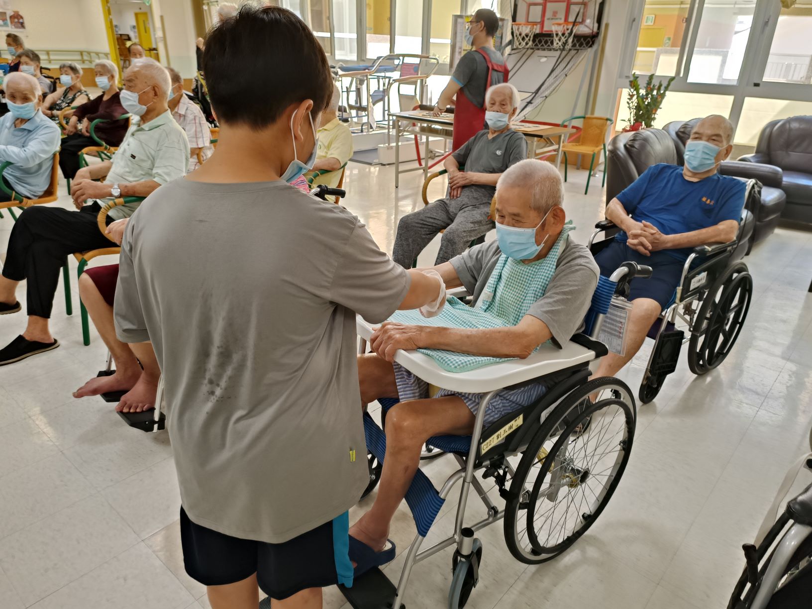 112年8月10日財團法人威盛信望愛慈善基金會志工陪伴住民團康