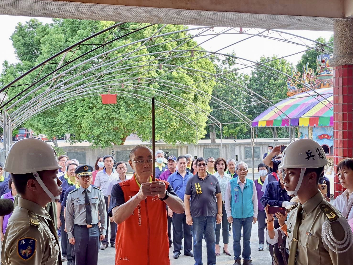 大鵬主委祭悼彰化埔心乘鶴堂歷年亡故國軍及義民先烈忠靈