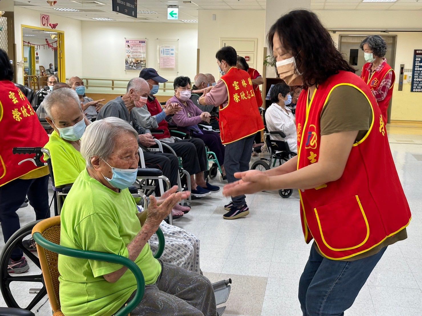 112年12月12日榮欣志工團康活動