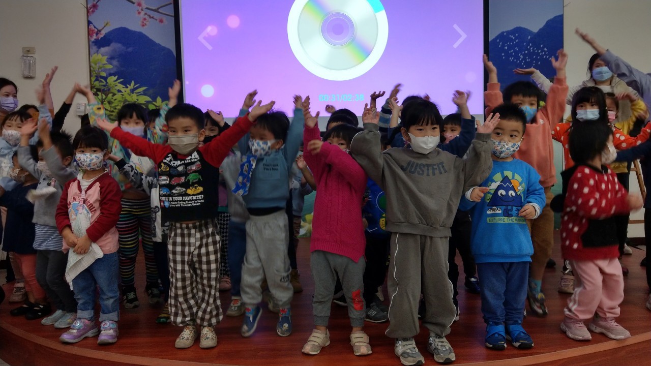 高雄榮家12月慶生會 大小寶貝同堂慶祝幸福滿溢