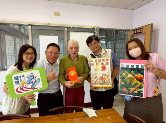 花蓮榮家端節前探視住院榮民 傳遞節慶溫情祝福