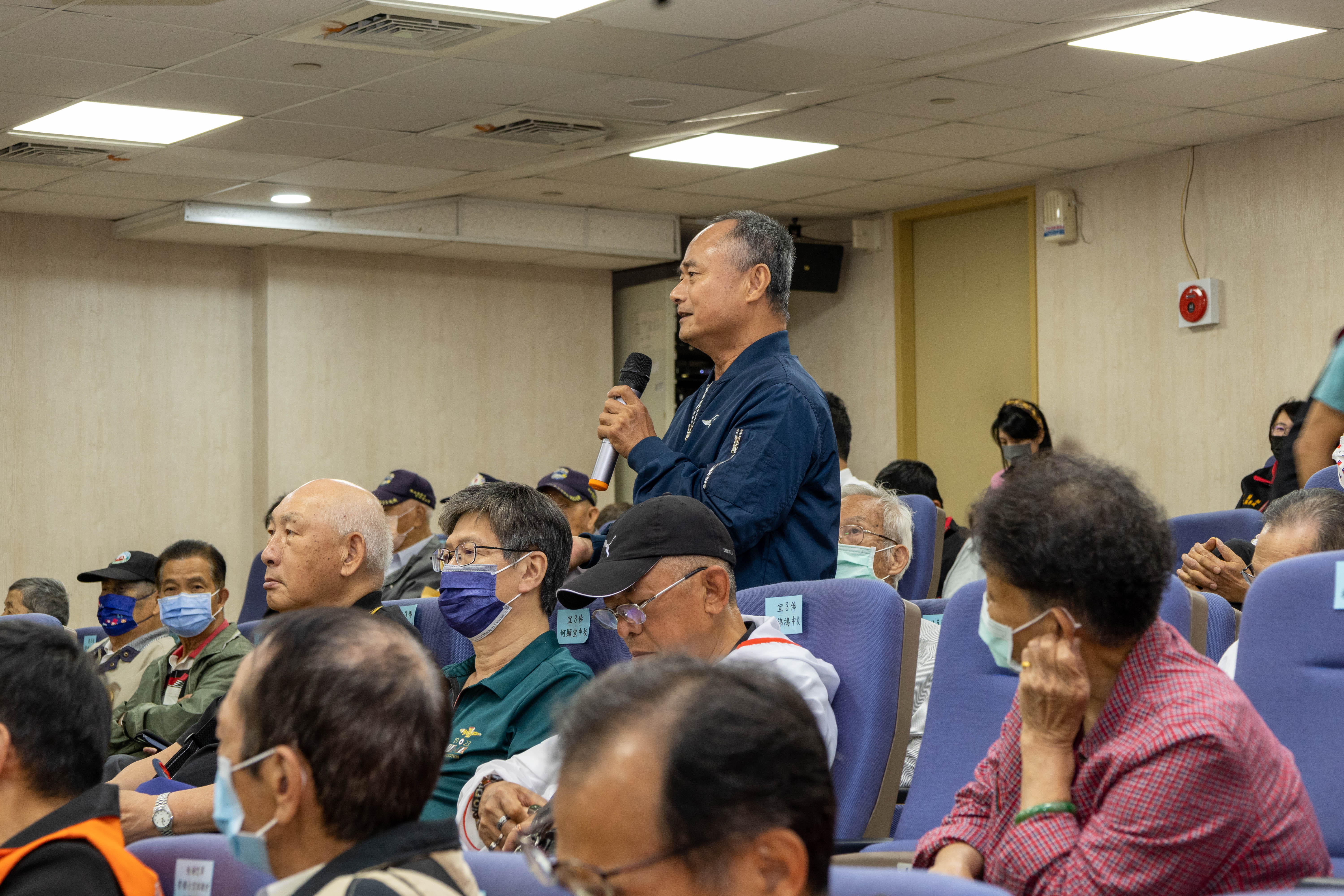 宜蘭縣榮民服務處辦理114年度退除役官兵代表懇談會面對面傾聽溝通
