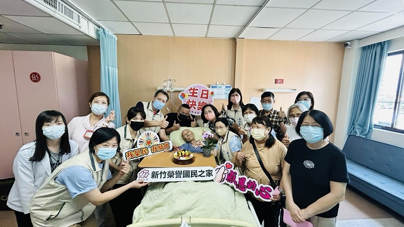 114年7月3日家主任探視安寧個案甘於鶴