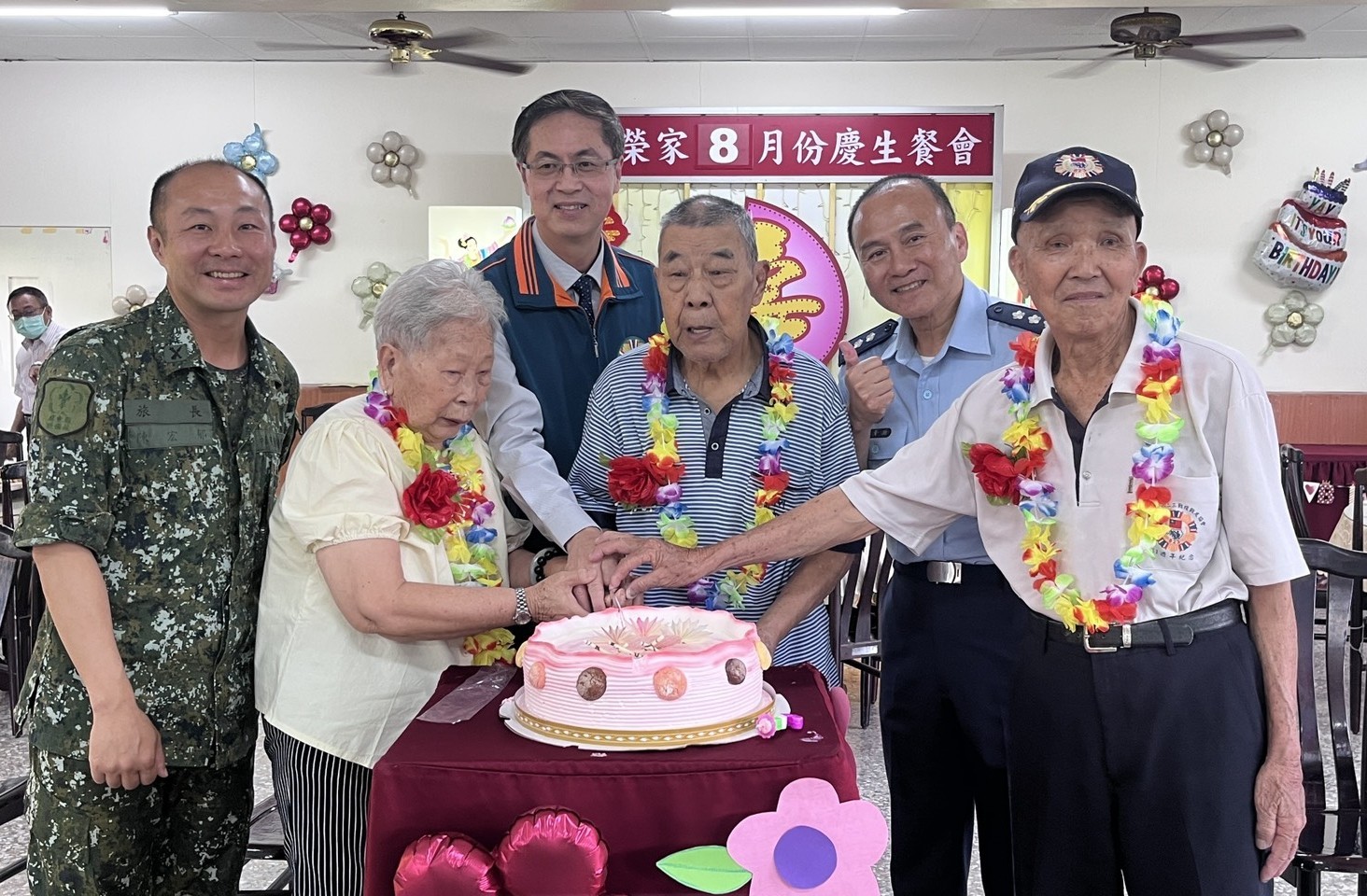 114年08月26日屏東榮家8月慶生呷百二