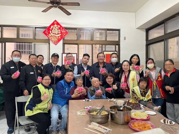 百歲榮民邱信夫爺爺壽誕臺中市榮服處歡慶祝壽