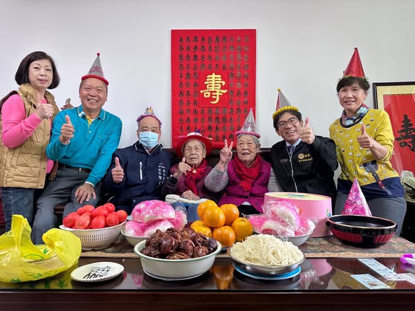 百歲榮民吳安全爺爺壽誕臺中市榮服處歡慶祝壽