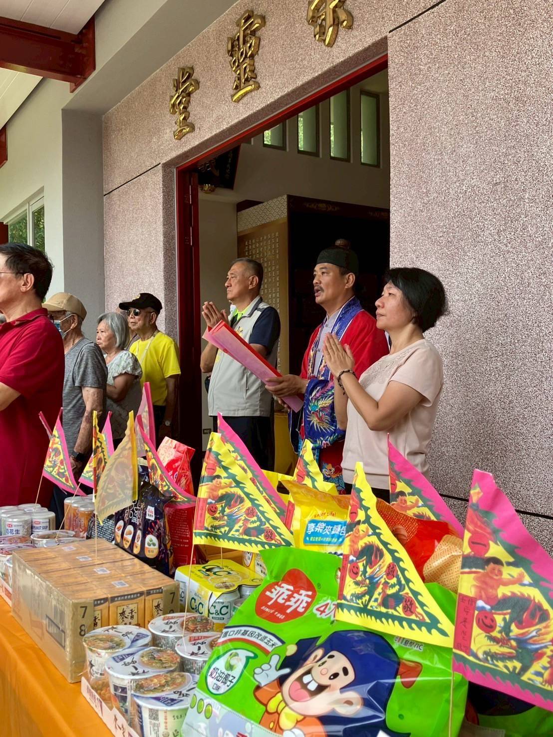 臺南榮家2025中元普渡法會祭祀在臺亡故榮靈，敬表崇高追思悼念，並護佑榮家全體住民及職員工順遂平安