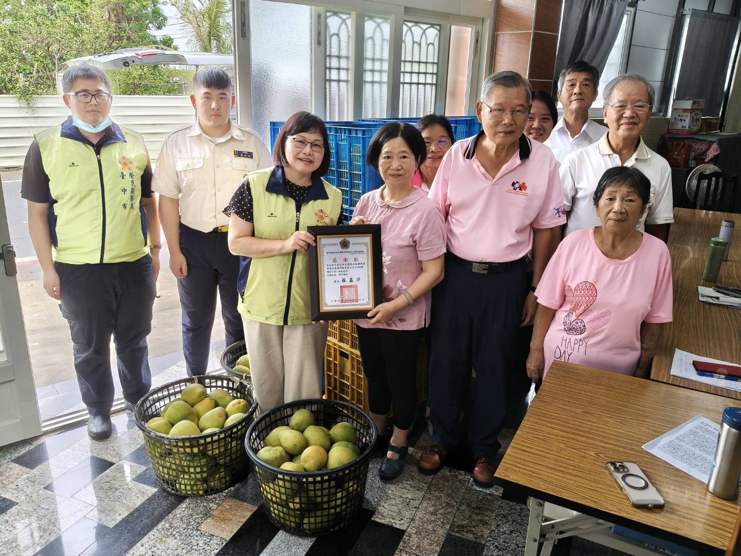 臺中市榮服處攜手天慧慈善堂關懷年長榮民眷