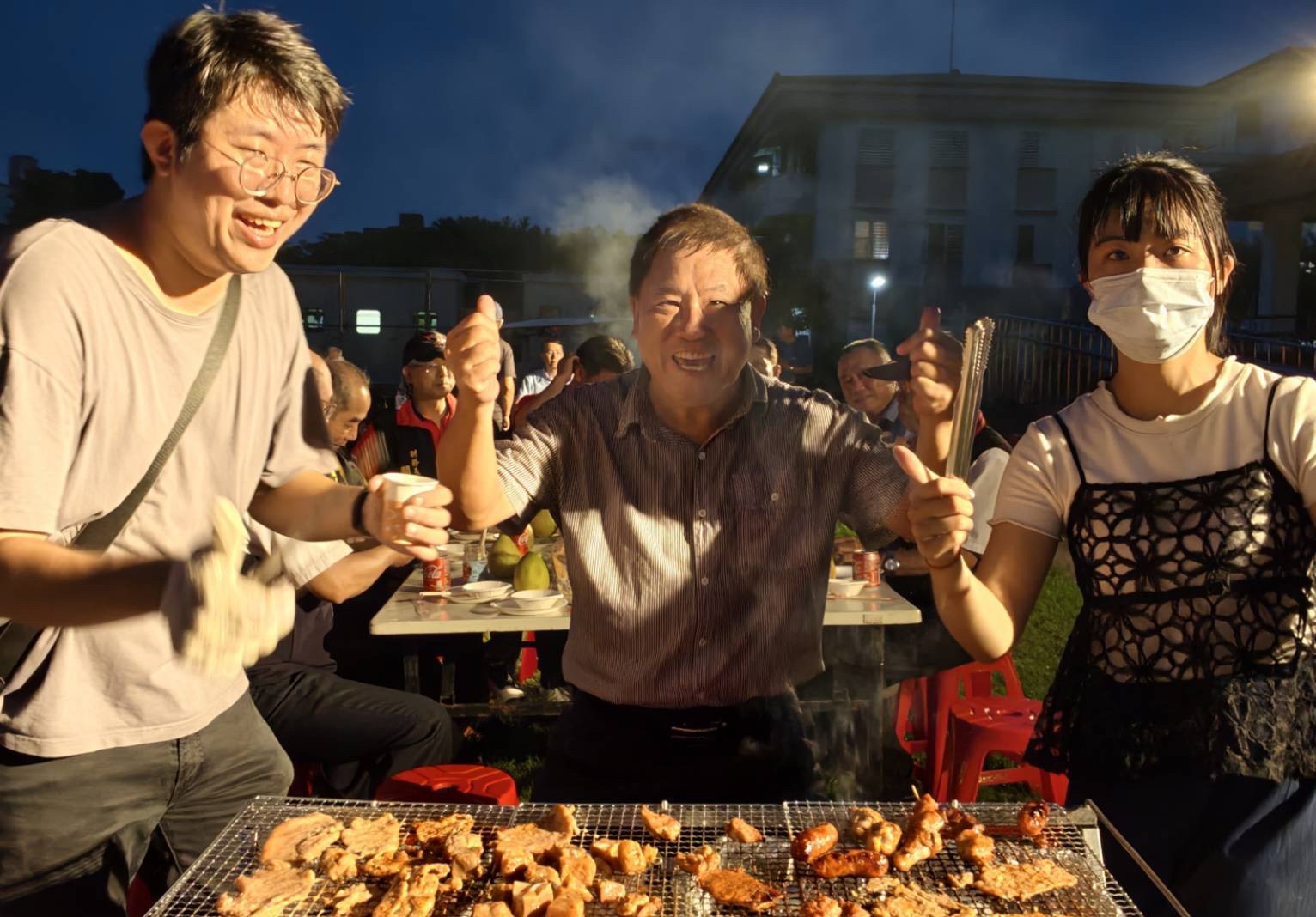 花蓮榮家中秋聯歡烤肉團聚 溫馨團圓慶佳節