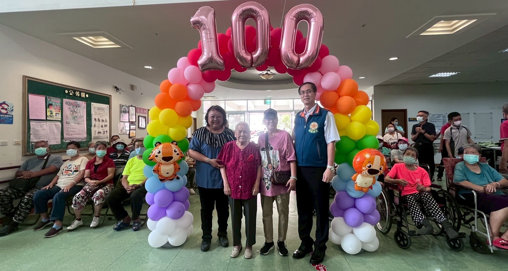 114年10月28日屏東榮家喜慶百歲人瑞壽辰