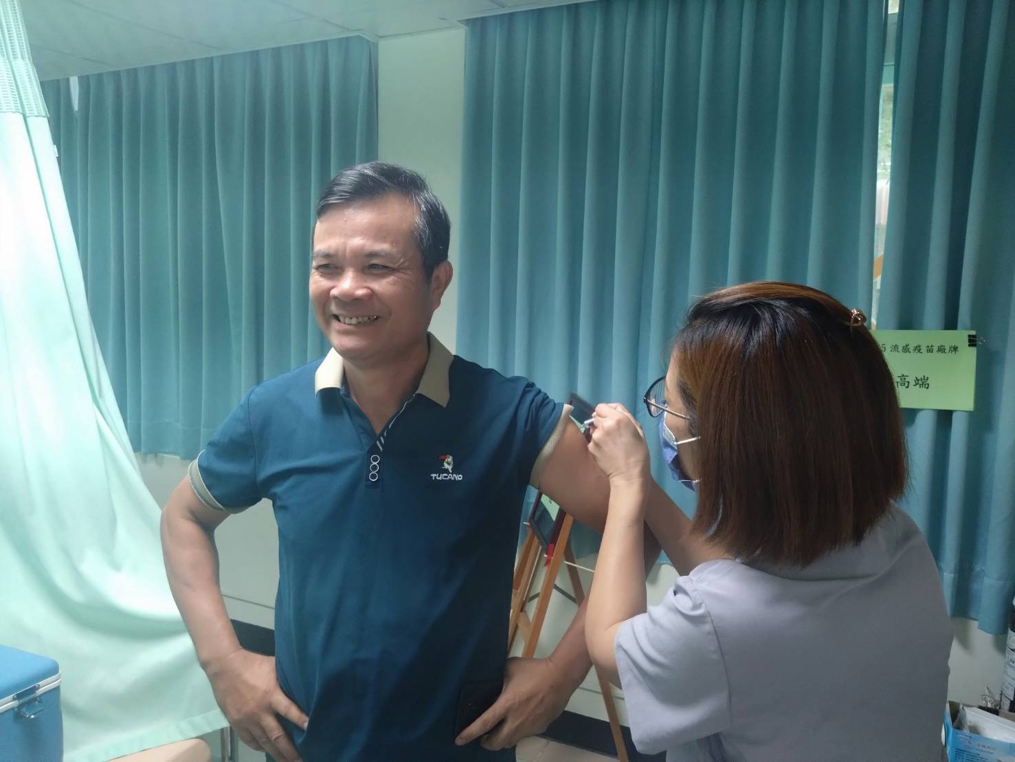 馬蘭榮家啟動秋冬防疫作戰,同步接種流感新冠疫苗 (1)