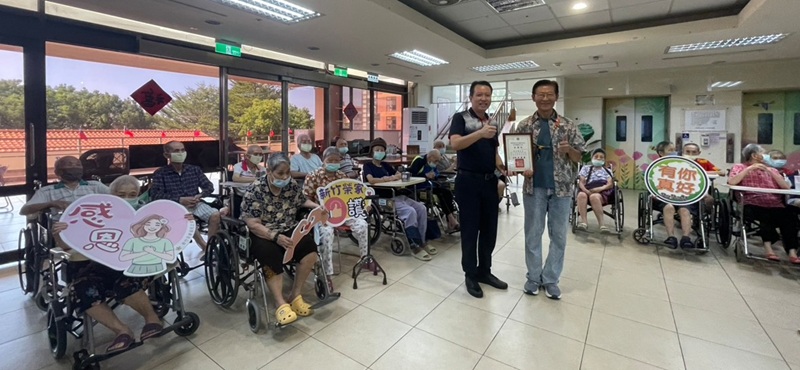 114年10月15日新竹榮家午後樂聲揚張志範薩克斯風喚起歲月記憶