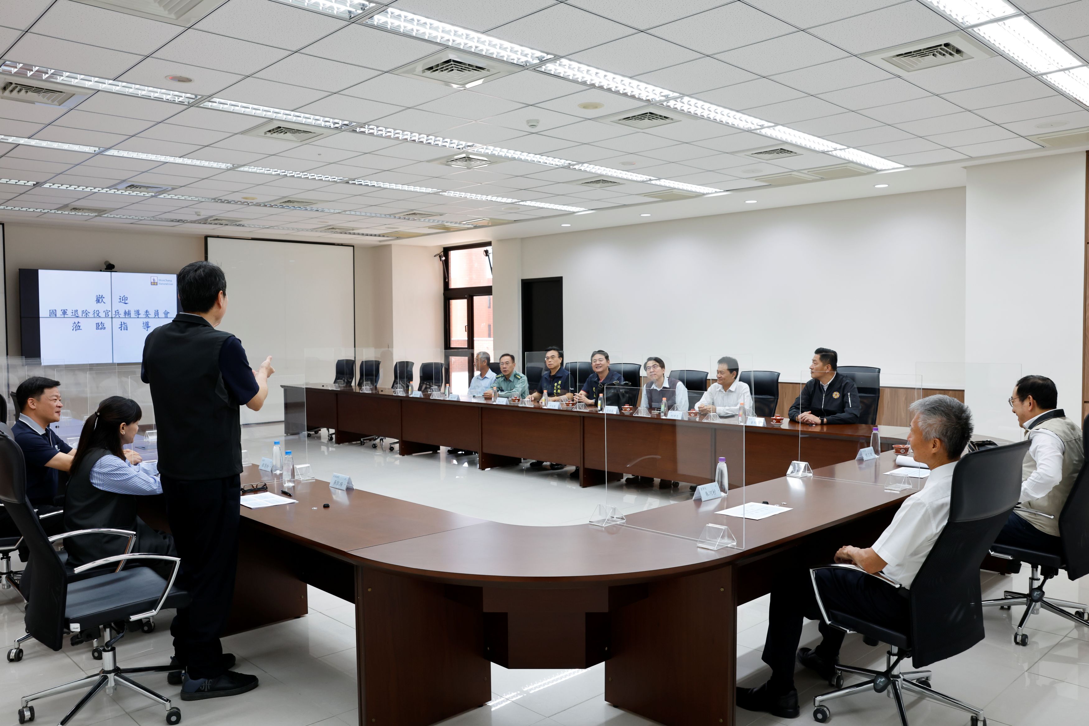 欣彰合影4_0_0-11