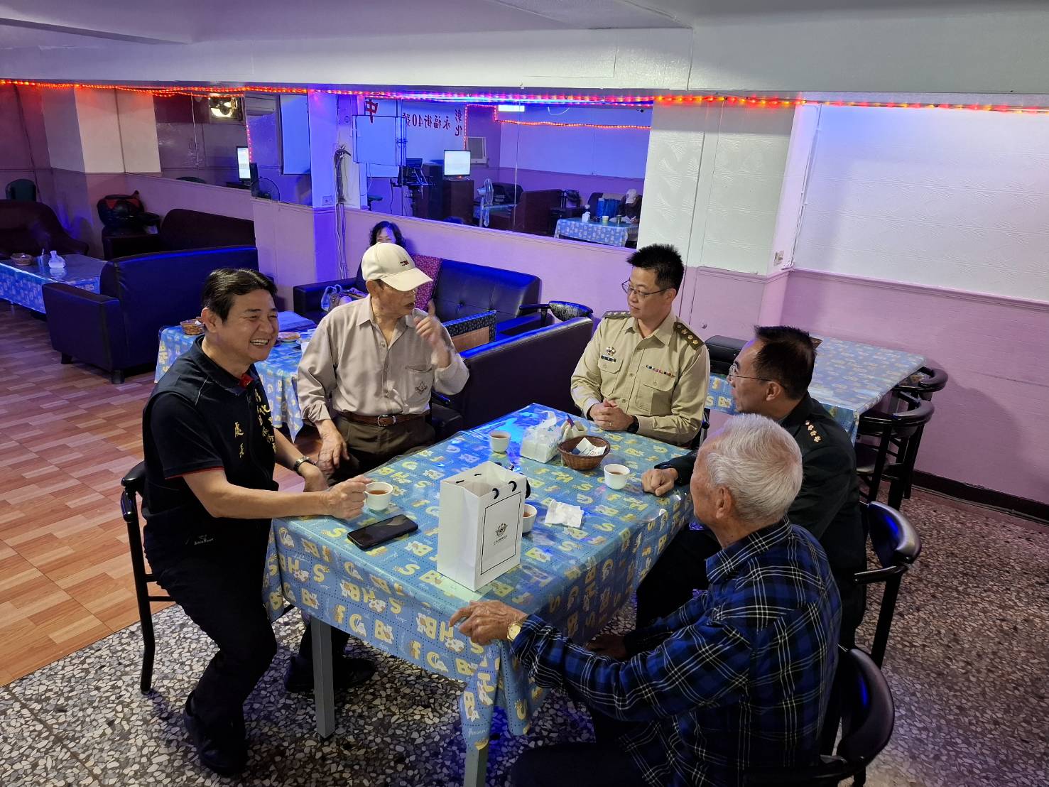 彰化縣榮服處協同後備指揮部致贈紀念徽章致敬參戰榮民報國精神2